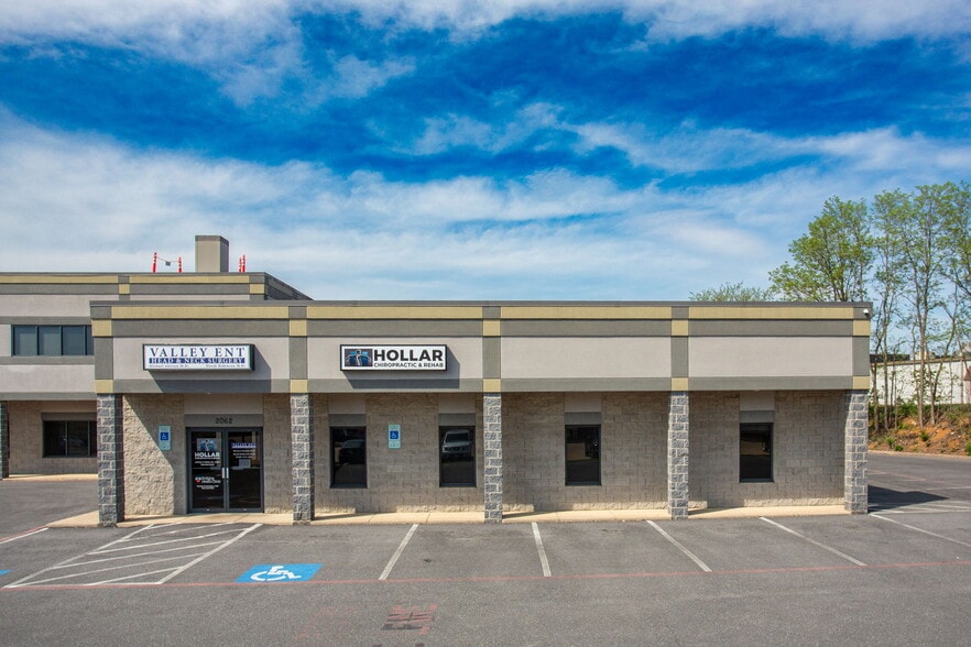 2062 Pro Pointe Ln, Harrisonburg, VA à louer - Photo du bâtiment - Image 2 de 35