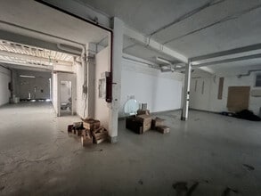 Office/Retail in Madrid, Madrid for lease Interior Photo- Image 2 of 37