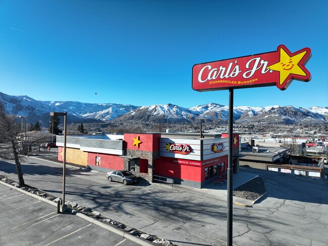 More details for 300 Grant Rd, East Wenatchee, WA - Retail for Lease