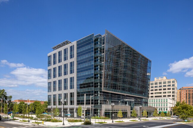 More details for 3901 N Fairfax Dr, Arlington, VA - Office for Lease