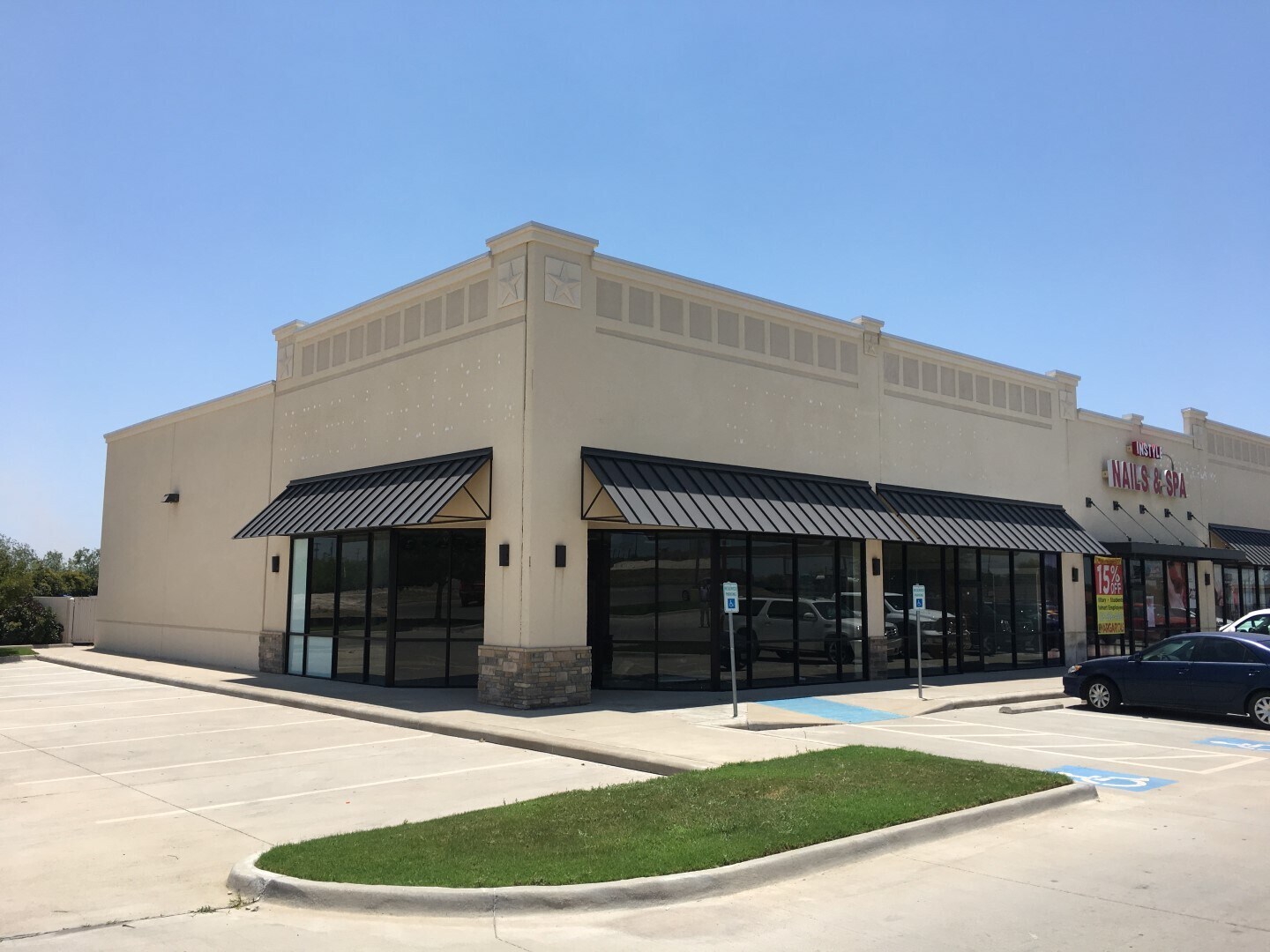 W 29th St, San Angelo, TX for lease Interior Photo- Image 1 of 8