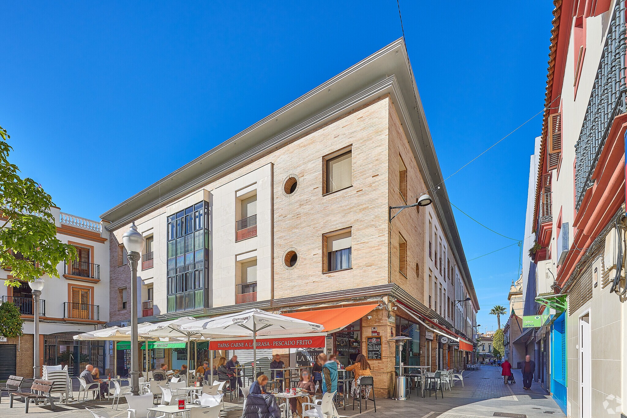 Retail in Dos Hermanas, Sevilla for sale Primary Photo- Image 1 of 4