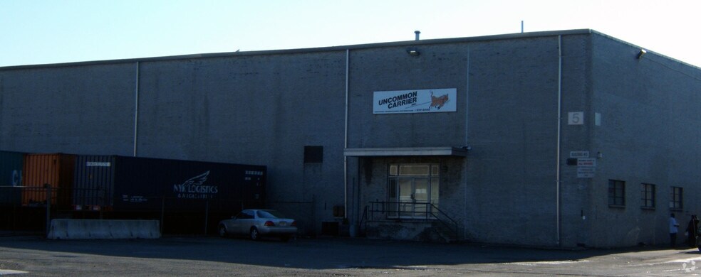 50 Campus Dr, Kearny, NJ à louer - Photo du bâtiment - Image 2 de 3