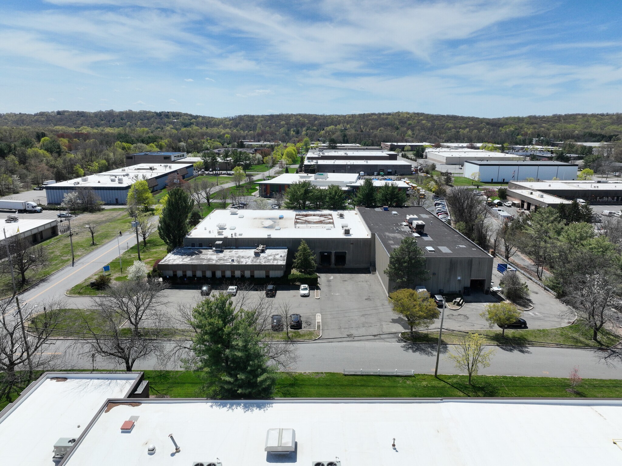 133 Bauer Dr, Oakland, NJ à vendre Photo du bâtiment- Image 1 de 1