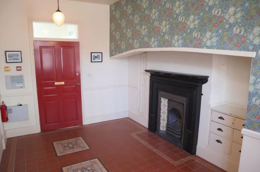 66 Derby St, Leek for lease - Interior Photo - Image 3 of 4