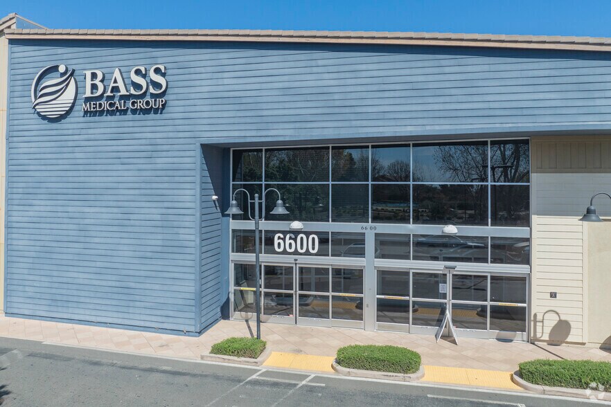 6600 Lone Tree Way, Brentwood, CA à louer - Photo du bâtiment - Image 3 de 10