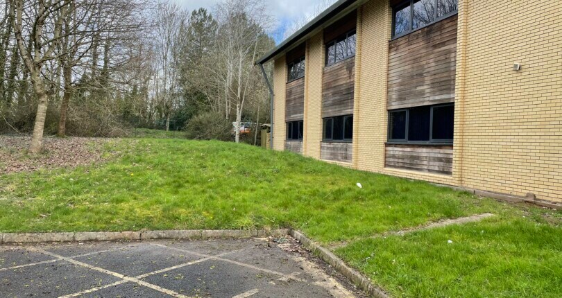 William Brown Close, Cwmbran for sale - Building Photo - Image 3 of 3