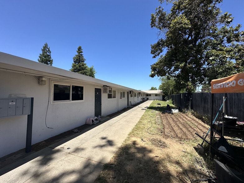 999 Arcade Blvd, Sacramento, CA à vendre - Photo du bâtiment - Image 2 de 17