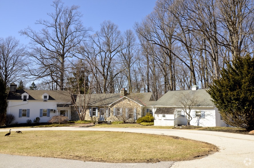 1440 - 1444 PHOENIXVILLE PIKE portefeuille de 4 propriétés à vendre sur LoopNet.ca - Photo du bâtiment - Image 3 de 4
