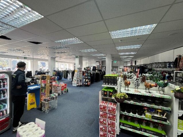 9 The Square, Aberfeldy for lease Building Photo- Image 1 of 4