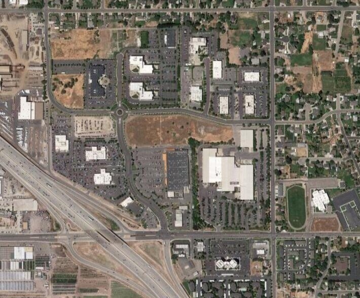 523 W 400 S, Lindon, UT à vendre - Photo du bâtiment - Image 3 de 3