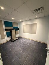 353-355 Dalhousie St, Ottawa, ON à louer Photo intérieure- Image 1 de 3