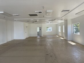 2941 Cochran St, Simi Valley, CA for lease Interior Photo- Image 1 of 5