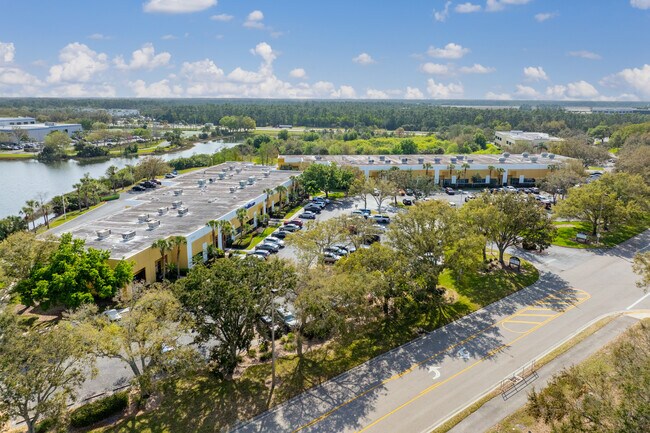 More details for 12601 Westlinks Dr, Fort Myers, FL - Office, Flex for Lease