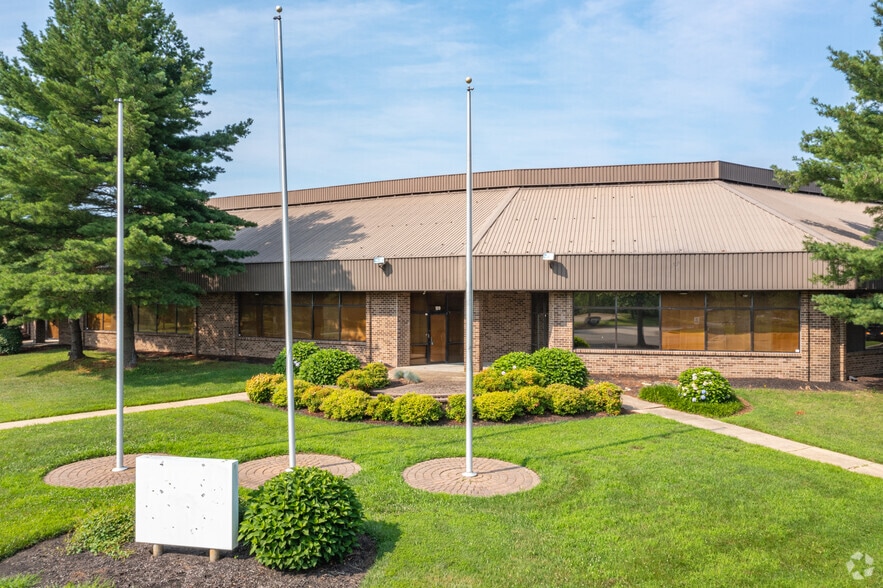 109 Lukens Dr, New Castle, DE for lease - Building Photo - Image 2 of 5