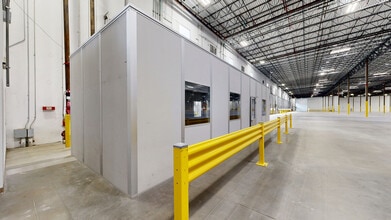 4475 S Fulton Pky, Atlanta, GA for lease Matterport 3D Scan- Image 2 of 29