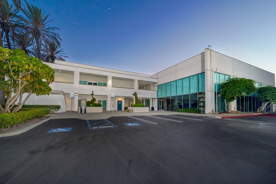 4000 Mystra Dr, Oceanside, CA for lease - Building Photo - Image 3 of 4