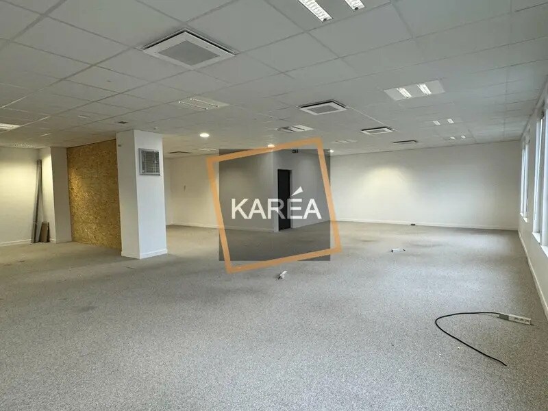 Office in Chessy for lease Interior Photo- Image 1 of 6