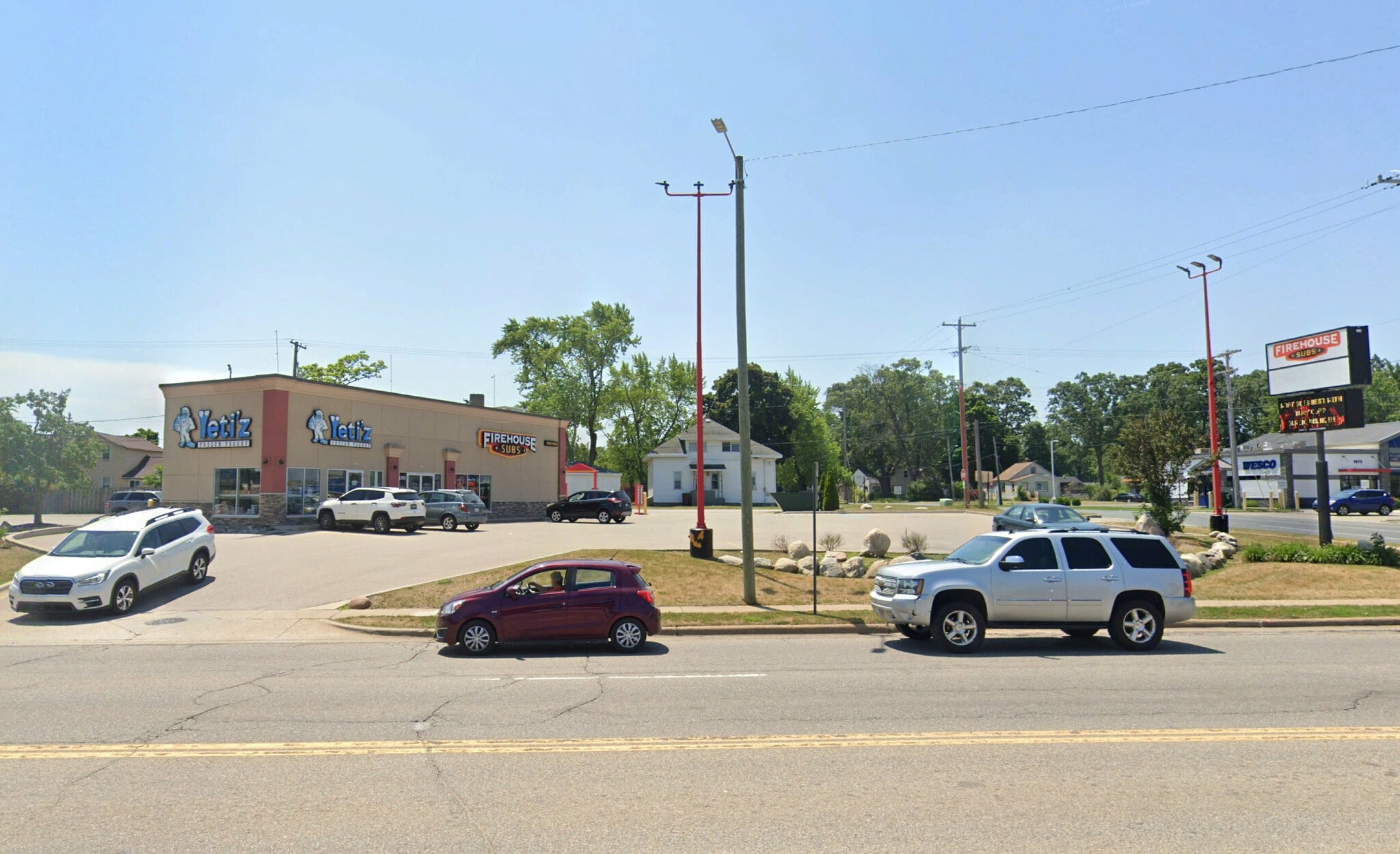 1701 E Apple Ave, Muskegon, MI for lease Building Photo- Image 1 of 3