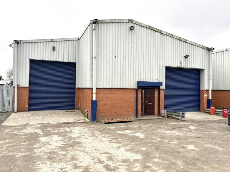 Honeywell Ln, Oldham à louer - Photo du bâtiment - Image 1 de 3