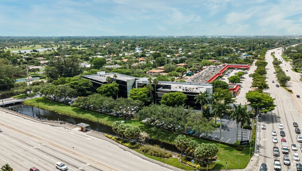 2 S University Dr, Plantation, FL à louer - Aérien - Image 2 de 15