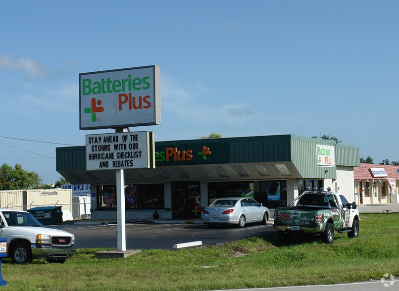 11200 S Cleveland Ave, Fort Myers, FL for sale - Building Photo - Image 2 of 3