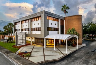 Plus de détails pour 11200 Seminole Blvd, Largo, FL - Bureau à louer
