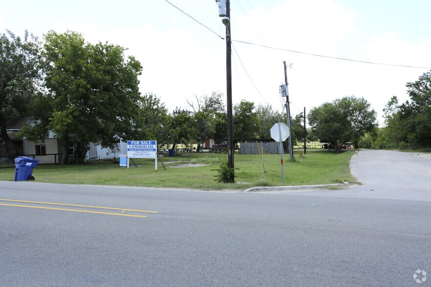 302 E Parsons St, Manor, TX à vendre - Photo du bâtiment - Image 3 de 7