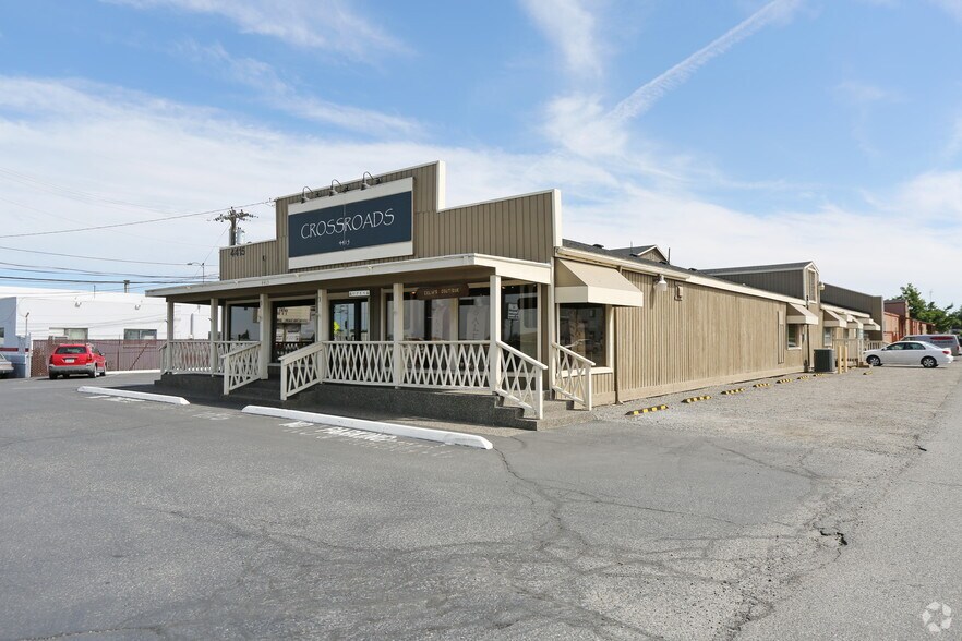 4415 Clearwater Ave, Kennewick, WA à louer - Photo du bâtiment - Image 2 de 2