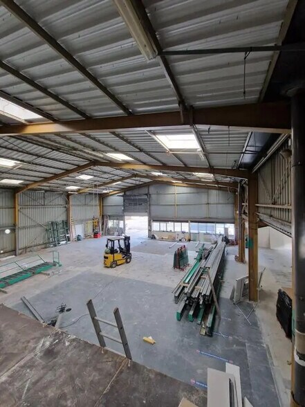 Flex in SAINT-OUEN-L'AUMONE for lease - Building Photo - Image 3 of 9