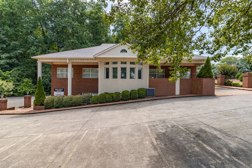 1421 Ross Dr, Dalton, GA à vendre - Photo du bâtiment - Image 2 de 90