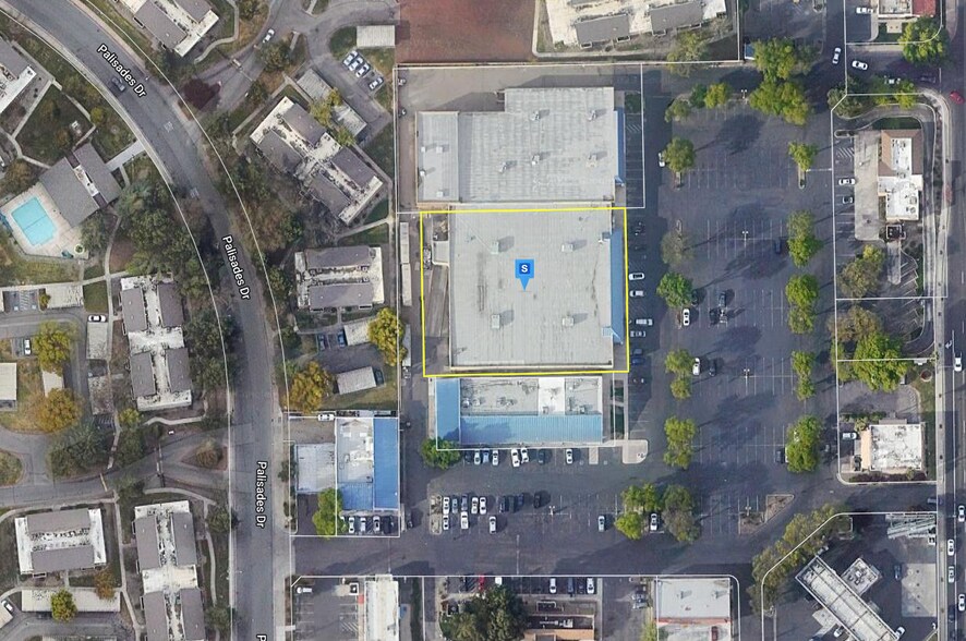 8001 West Ln, Stockton, CA à vendre - Photo du bâtiment - Image 2 de 11