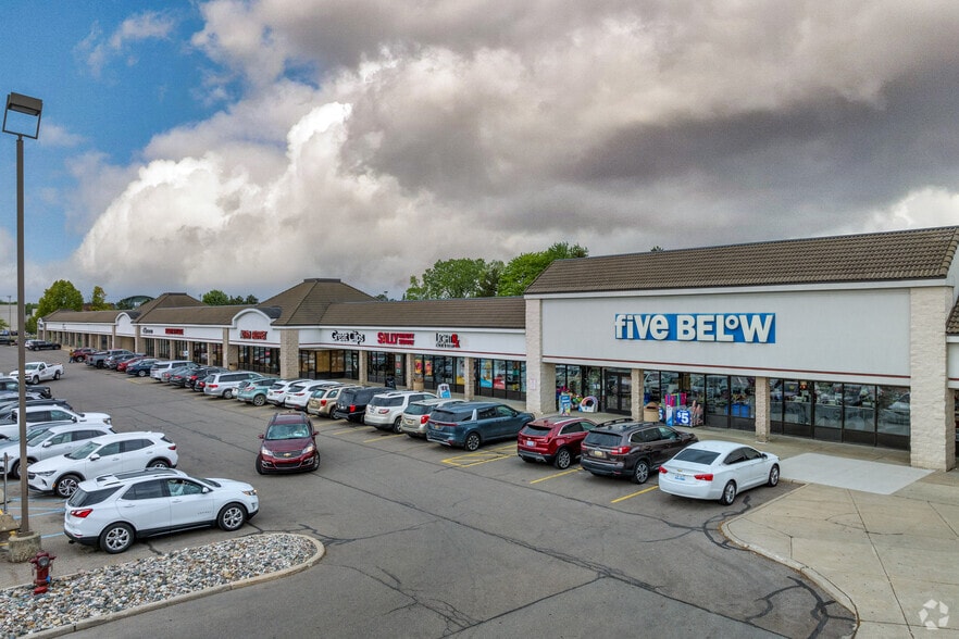 4886-4950 Marsh Rd, Okemos, MI for lease - Building Photo - Image 1 of 6