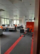 Office in Guyancourt for lease Interior Photo- Image 2 of 3