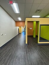 2001 MacArthur Blvd, Whitehall, PA for lease Interior Photo- Image 2 of 16