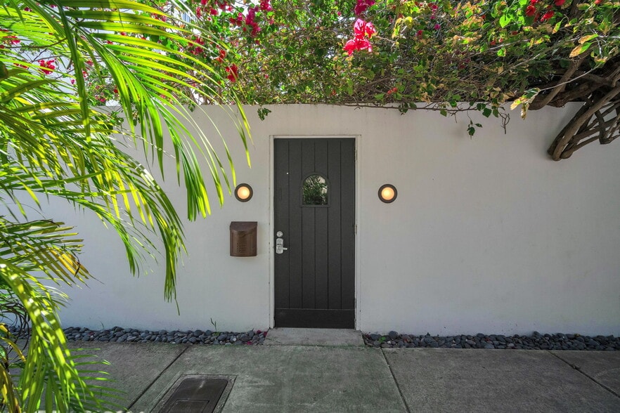 120 NE 25th St, Miami, FL à vendre - Photo du bâtiment - Image 2 de 52