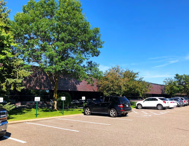 6655 Wedgwood Rd, Maple Grove, MN for lease - Building Photo - Image 2 of 2