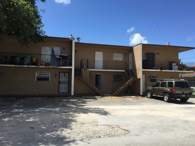 1800 NW 19th Ter, Miami, FL à vendre Photo principale- Image 1 de 8