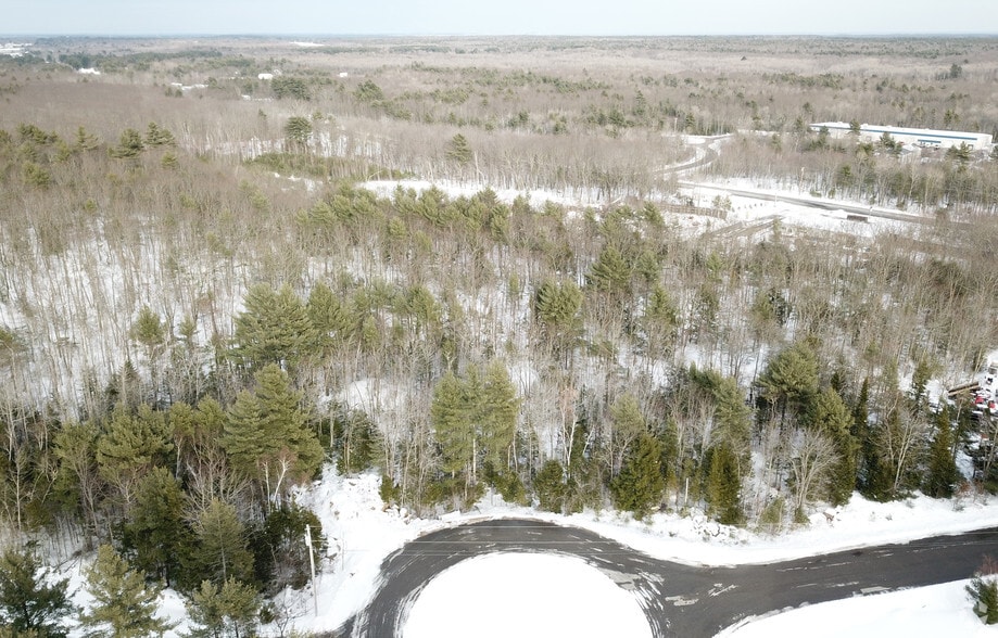 10 Enterprise Dr, Arundel, ME à vendre - Photo principale - Image 1 de 7