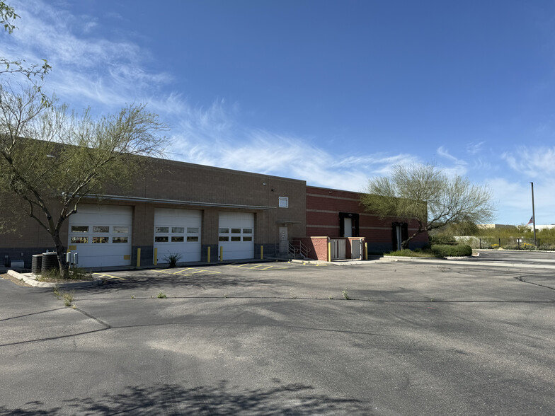 3761 E Tennessee St, Tucson, AZ for lease - Building Photo - Image 2 of 26