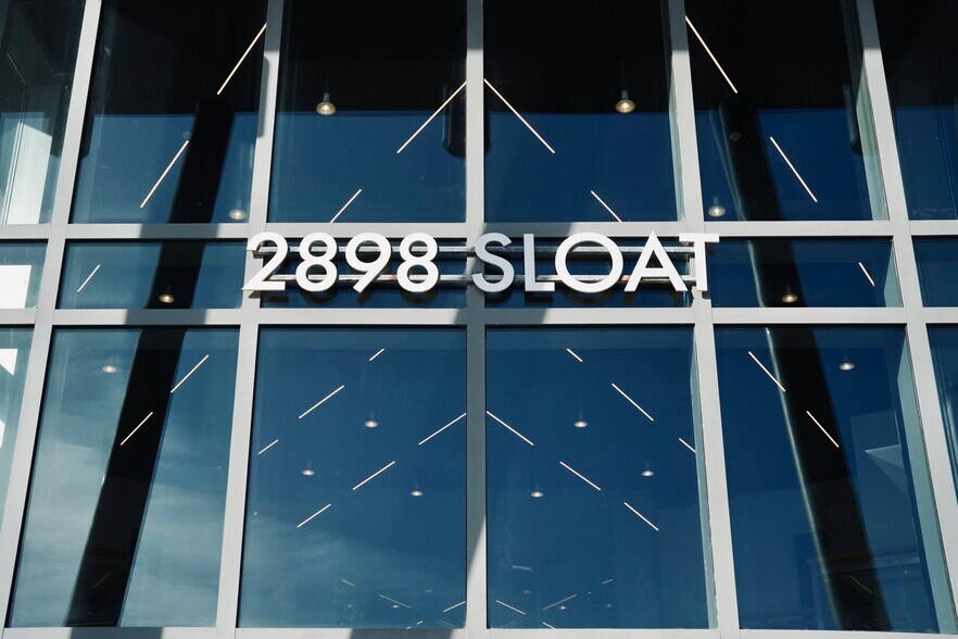 2800 Sloat Blvd, San Francisco, CA à louer - Photo du bâtiment - Image 2 de 5