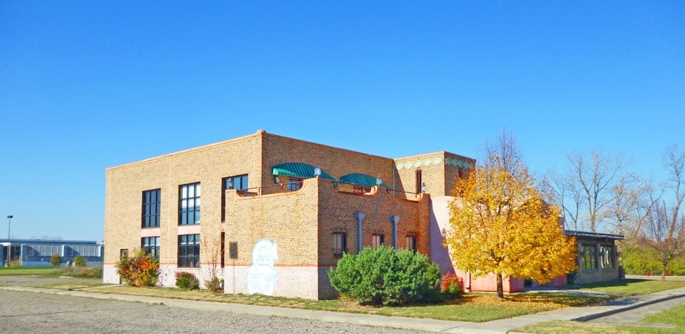 513 N Telegraph Rd, Waterford, MI à louer - Photo du bâtiment - Image 2 de 6