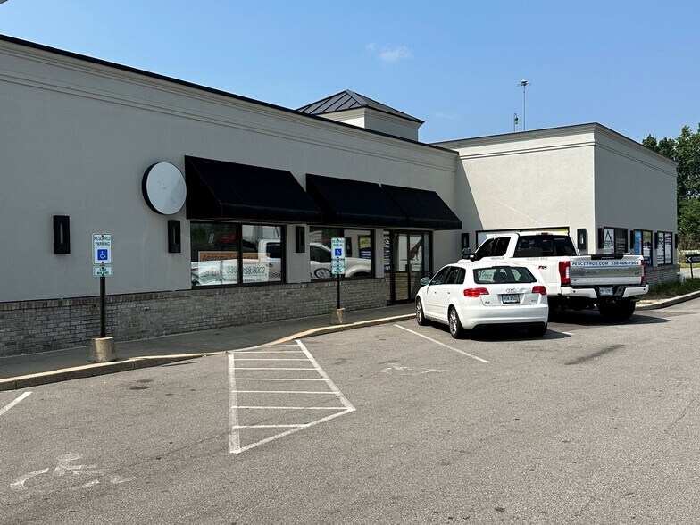 2884 S Arlington Rd, Akron, OH à louer - Photo du bâtiment - Image 2 de 3