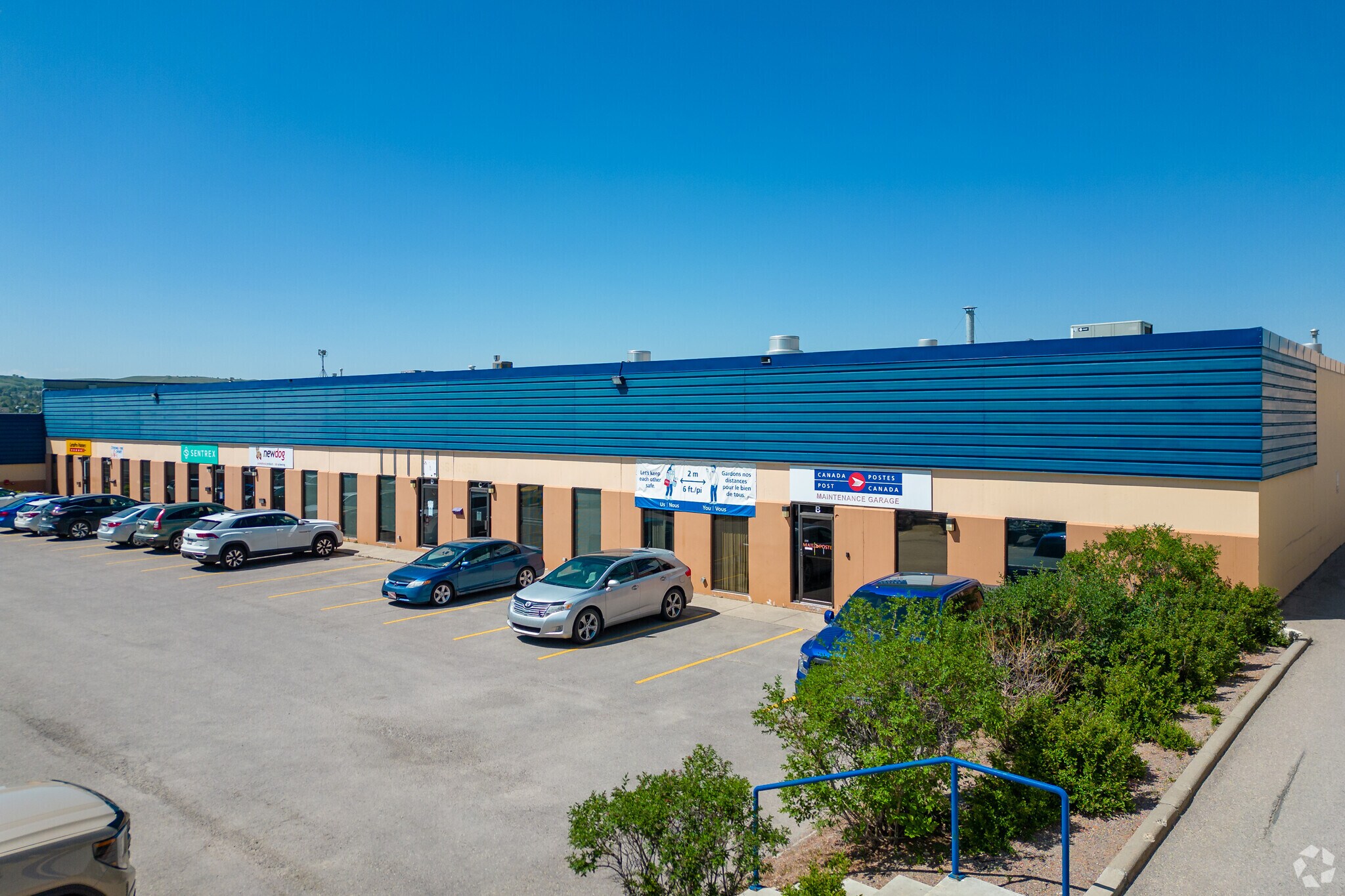 908 53rd Ave NE, Calgary, AB à louer Photo du bâtiment- Image 1 de 4