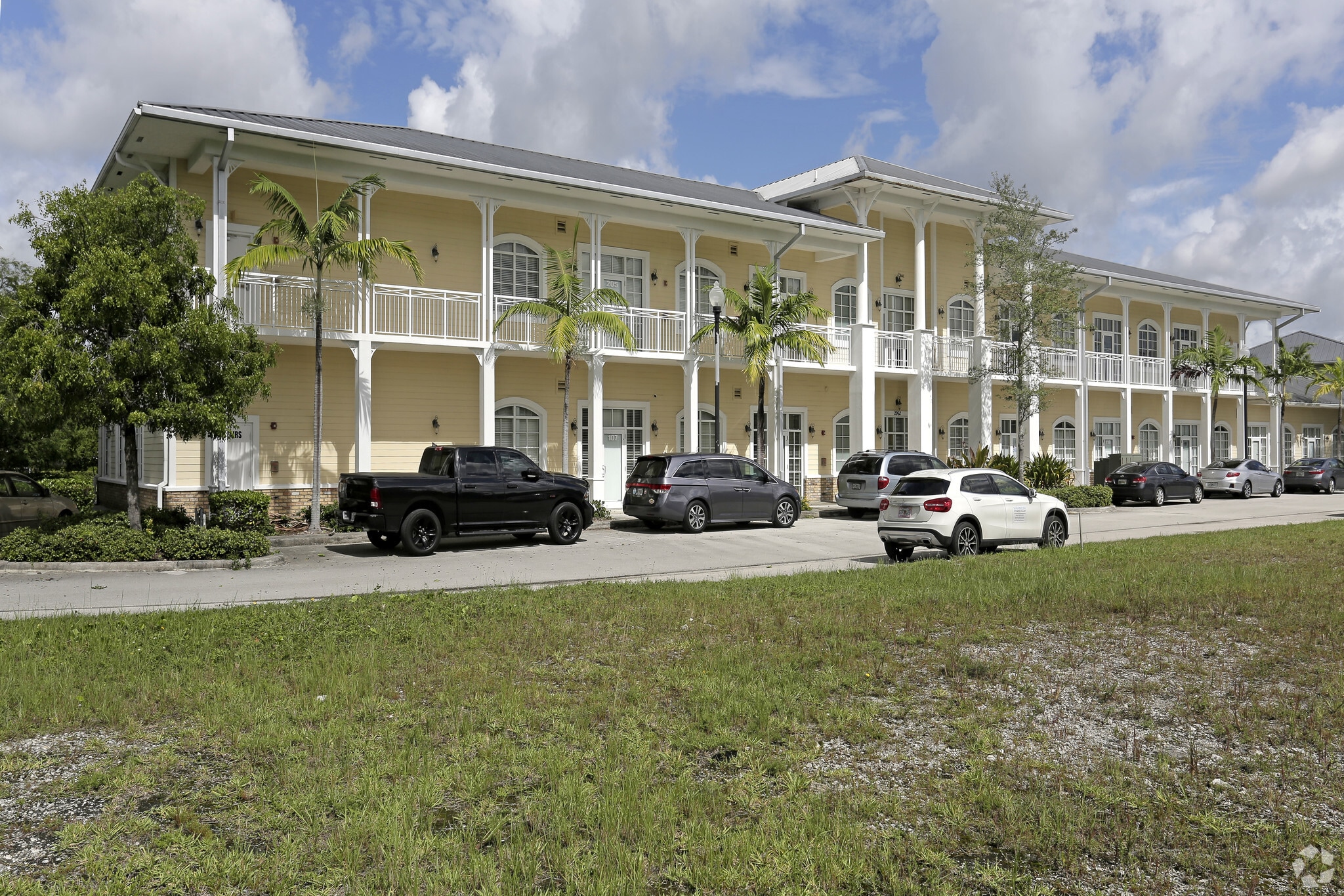 2962 Trivium Cir, Fort Lauderdale, FL for sale Primary Photo- Image 1 of 30