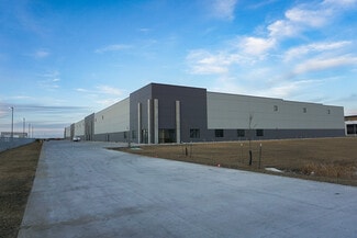 Plus de détails pour 2466 42nd St N, Fargo, ND - Industriel à louer