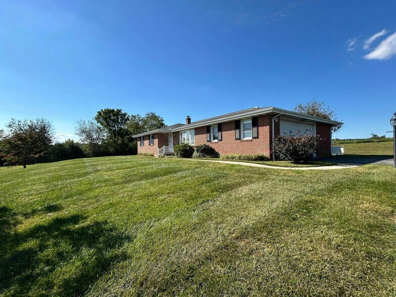 4131 W Lincoln Hwy, Parkesburg, PA à vendre - Photo du bâtiment - Image 1 de 8