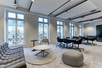 36-38 Rue La Fayette, Paris for lease Lobby- Image 1 of 1