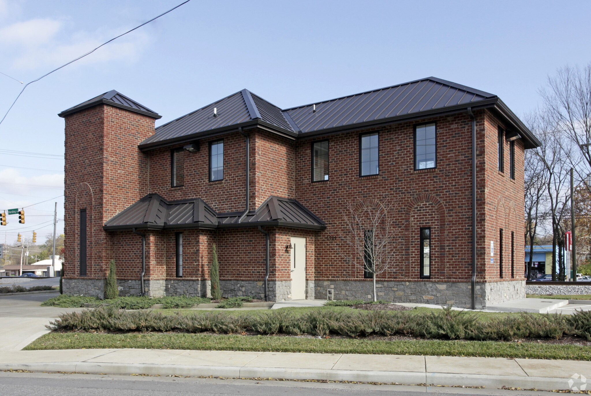 5701 Old Harding Rd, Nashville, TN à louer Photo principale- Image 1 de 4