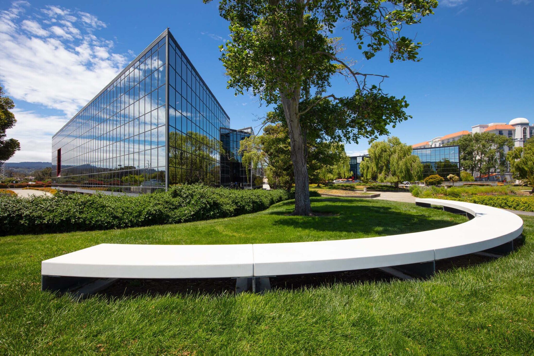 700 Airport Blvd, Burlingame, CA à louer Photo principale- Image 1 de 6